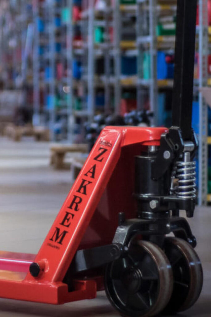 Wózek do chłodni i mroźni – Wymagania, koła i olej hydrauliczny